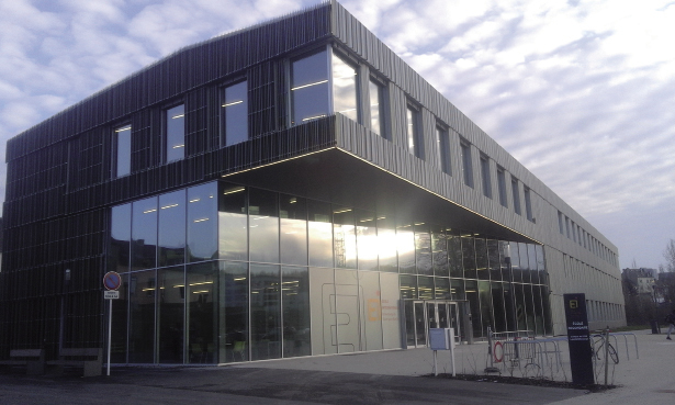 Ecole Internationale à Differdange Architecte: Bruck + Weckerle Architekten Ingénieur-conseil en génie civil: tecna RMC Consulting S.à R.L.