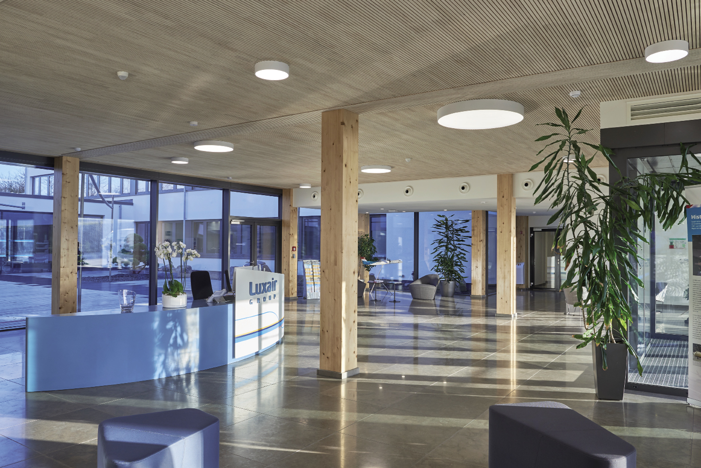 Immeuble administratif en bois à Munsbach Coordination et pilotage, stabilité et techniques MO : LUXAIR SGI INGENIERIE S.A. LUXEMBOURG